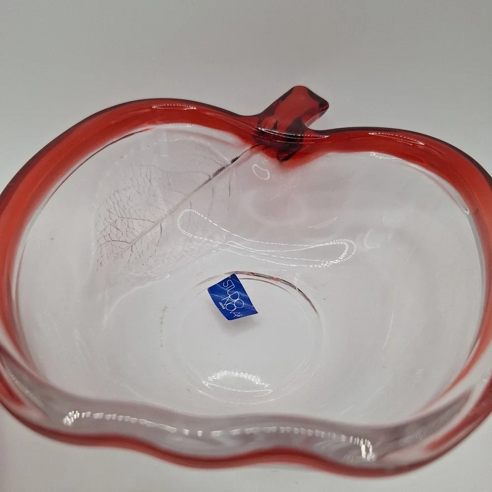 STUDIO‎ NOVA Pomme Red Apple Shaped Leaf Glass Bowl WY620/253 In Original Box